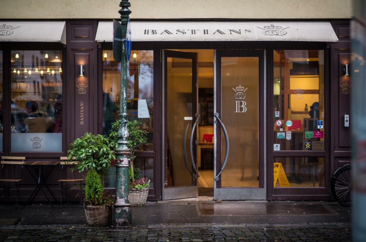 Altstadt Apartment Charly Dusseldorf Ngoại thất bức ảnh