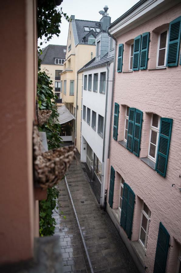 Altstadt Apartment Charly Dusseldorf Ngoại thất bức ảnh